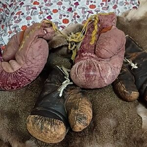 Vintage Leather Boxing Gloves